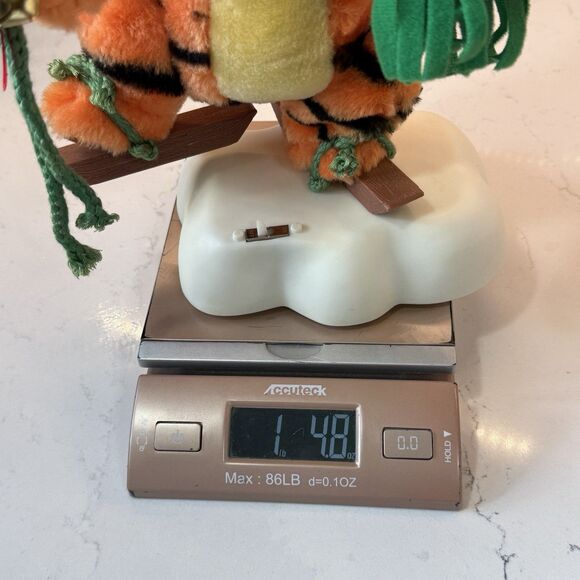 Vtg Telco Disney Pooh Tigger Animated Christmas Motion Skiing Figure Works Video - Picture 16 of 16